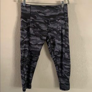 RBX Camo Capri Large